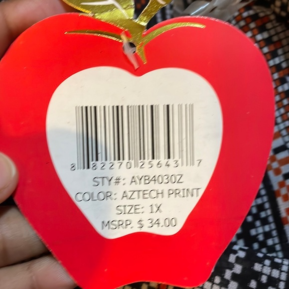 Apple Bottoms Top (1X) - Picture 12 of 13